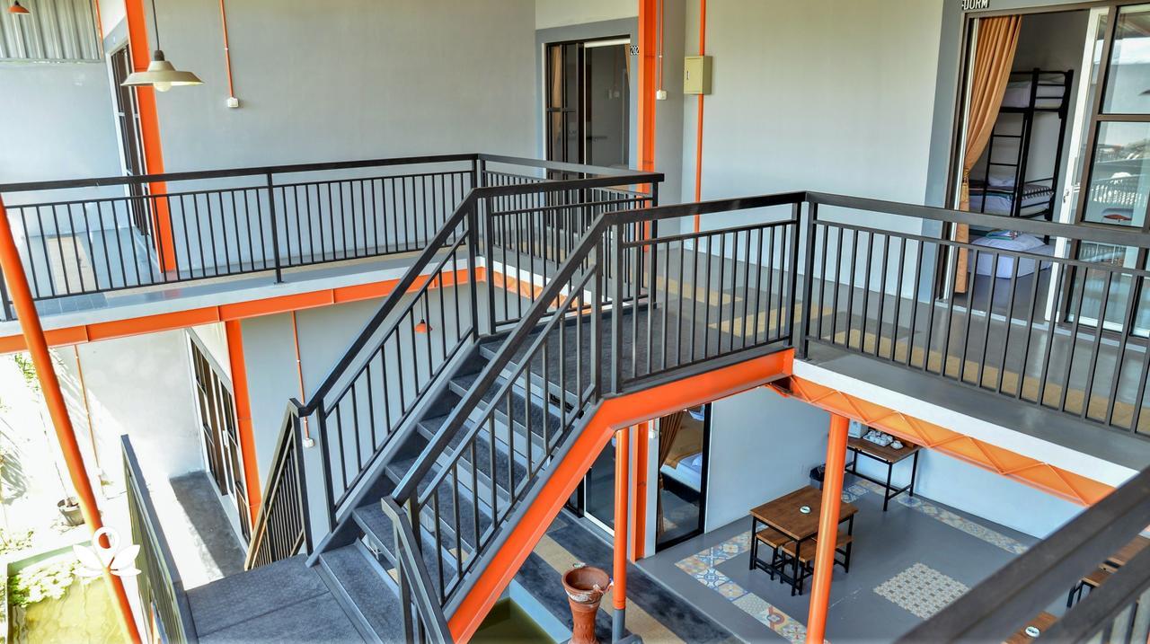 Ndalem Sorogenen Guesthouse Yogyakarta Exterior foto