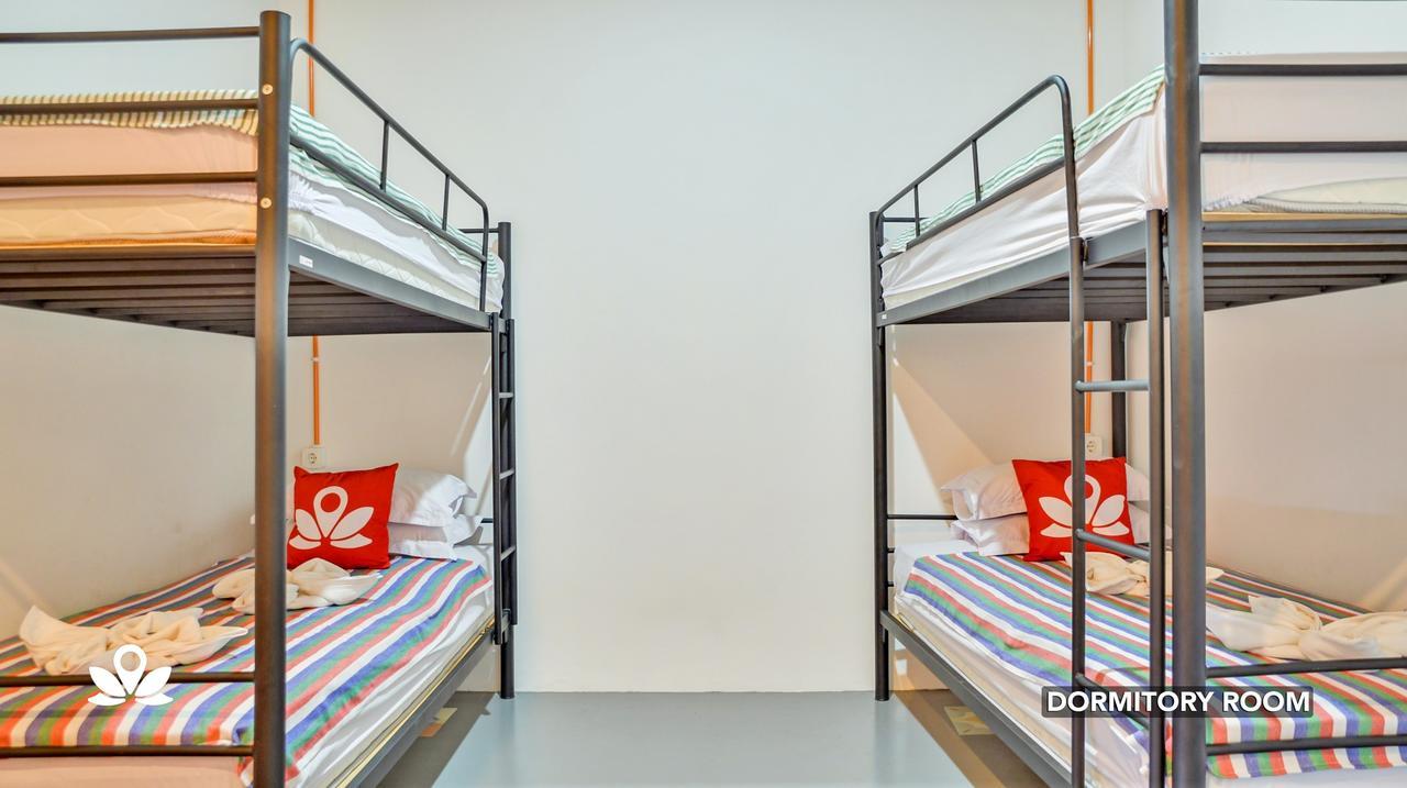 Ndalem Sorogenen Guesthouse Yogyakarta Exterior foto